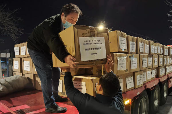 佛吉亚（隶属于FORVIA） 捐赠30000套防护服驰援长春，全力支持抗击疫情